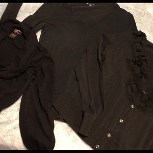 Qty 3 women’s black sweaters